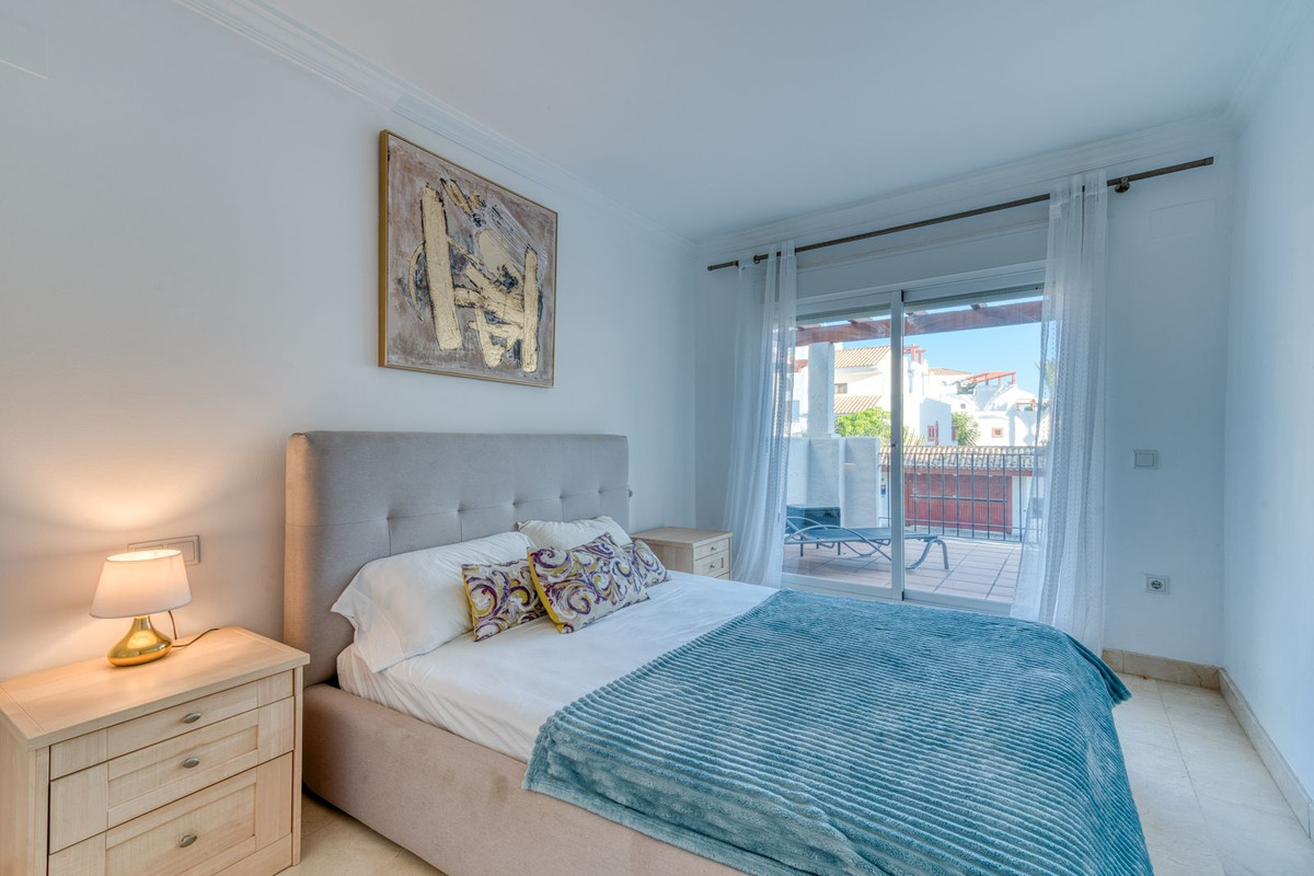 Te koop Middle Floor Apartment Costa Del Sol San Pedro De Alcántara € 595.000,-