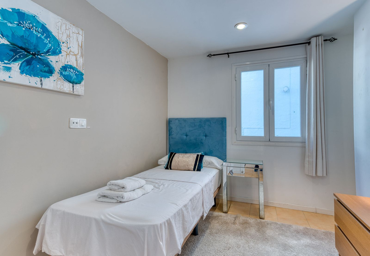 Te koop Middle Floor Apartment Costa Del Sol San Pedro De Alcántara € 595.000,-