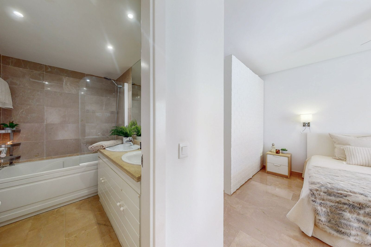 Te koop Gelijkvloers appartement Costa Del Sol Torrequebrada € 449.000,-