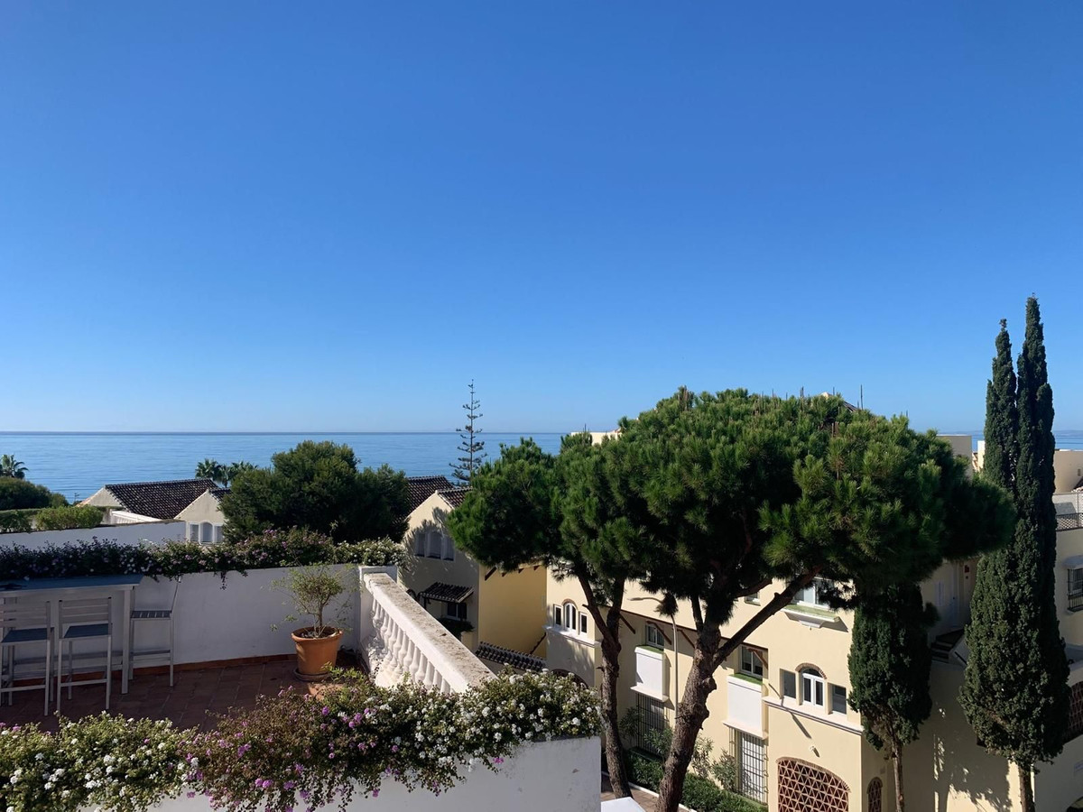Te koop Penthouse Duplex Costa Del Sol Elviria € 850.000,-
