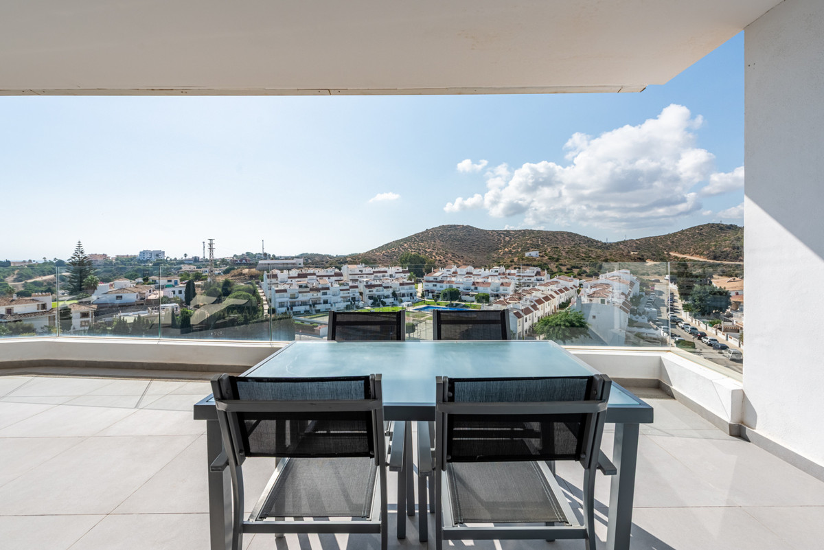 Te koop Middle Floor Apartment Costa Del Sol Fuengirola € 589.000,-