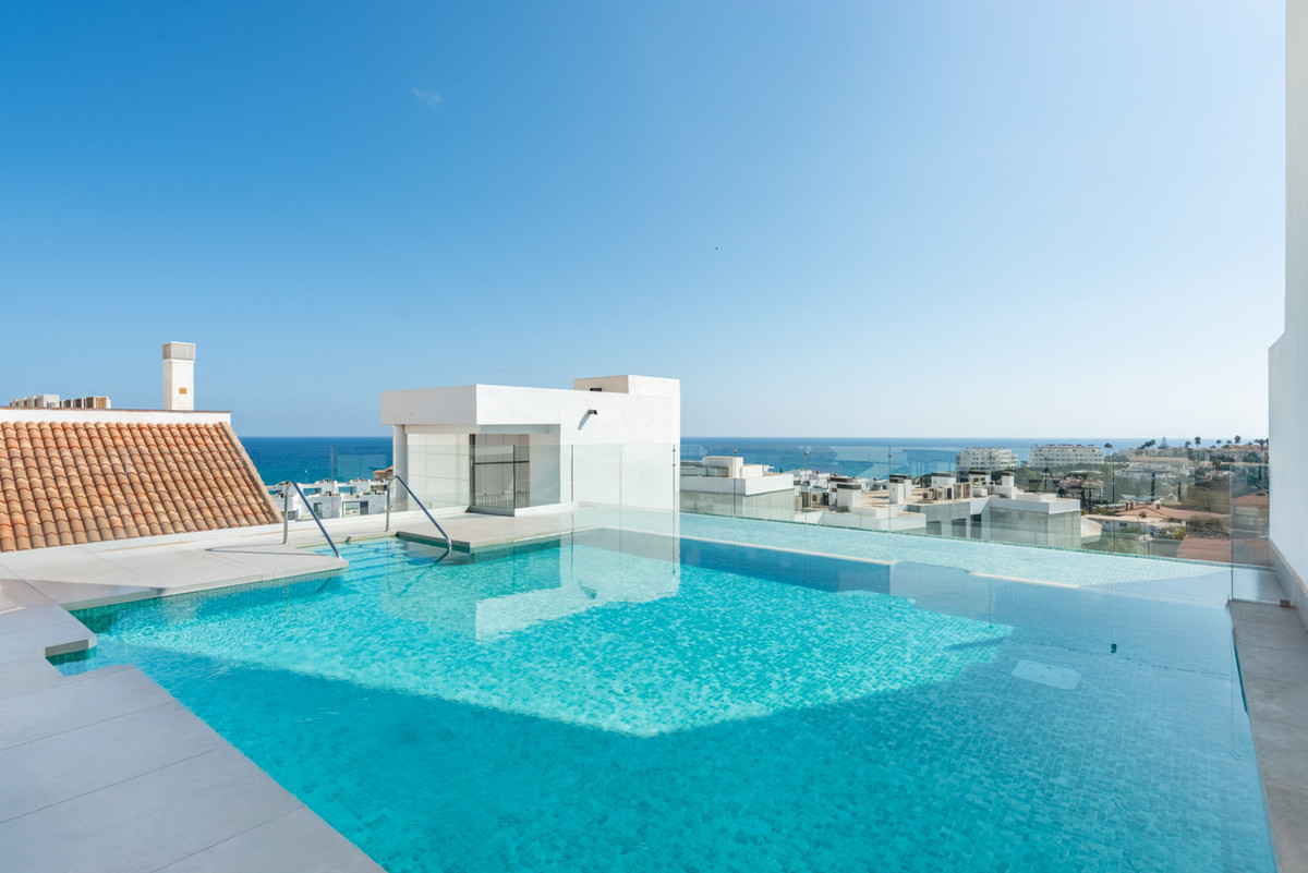 Te koop Middle Floor Apartment Costa Del Sol Fuengirola € 589.000,-