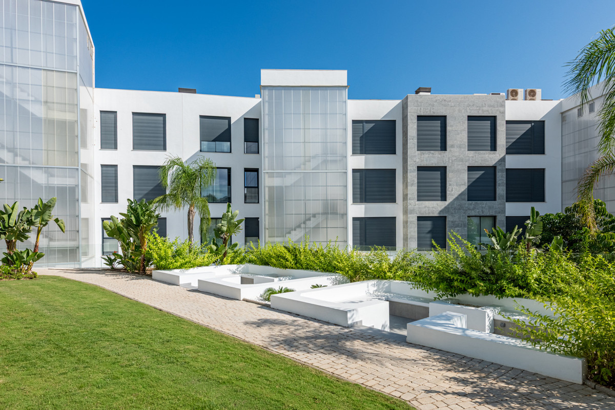 Te koop Middle Floor Apartment Costa Del Sol Fuengirola € 589.000,-