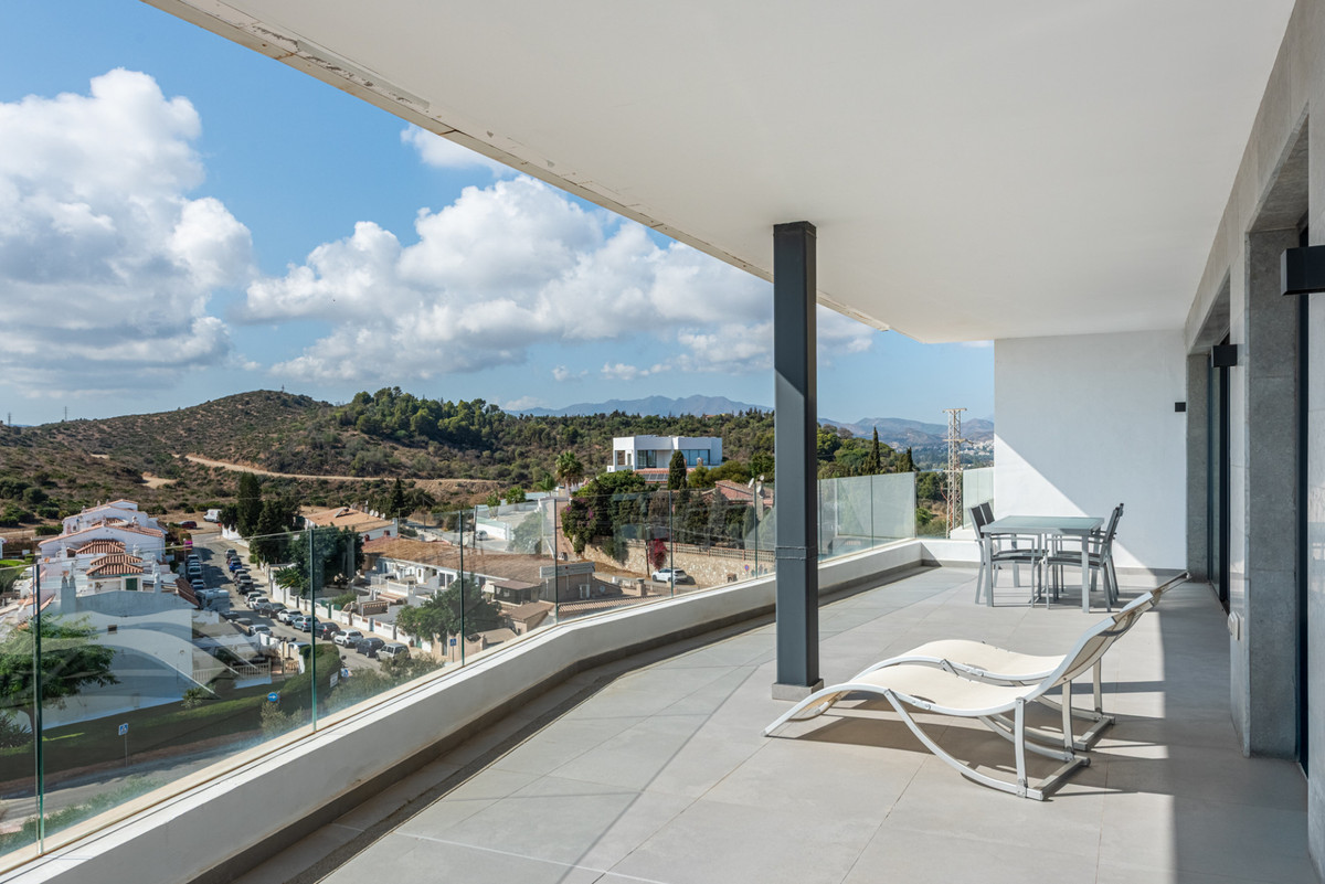 Te koop Middle Floor Apartment Costa Del Sol Fuengirola € 589.000,-