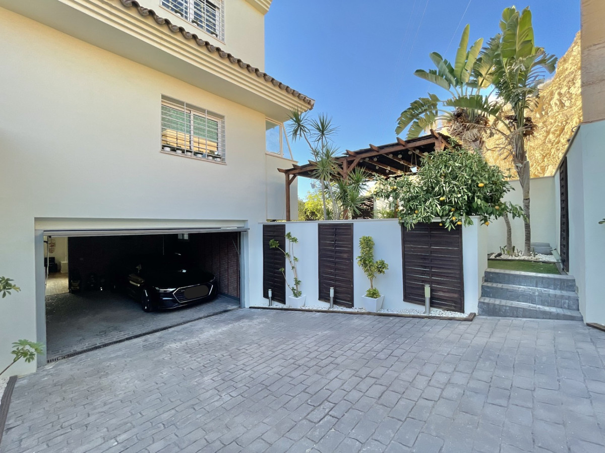 Te koop Half vrijstaand huis Costa Del Sol Málaga € 1.050.000,-