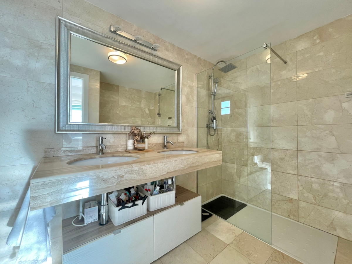 Te koop Half vrijstaand huis Costa Del Sol Málaga € 1.050.000,-