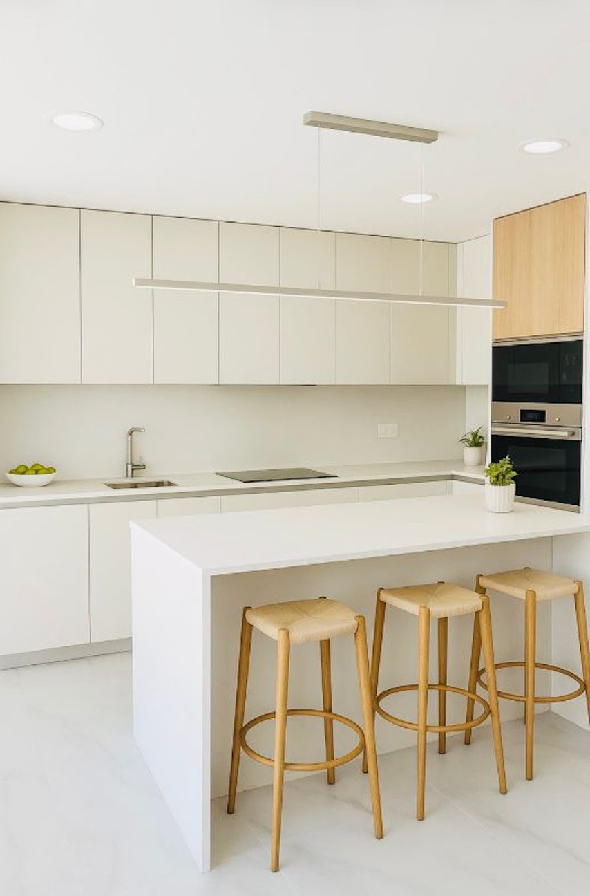 Te koop Middle Floor Apartment Costa Del Sol Estepona € 595.000,-