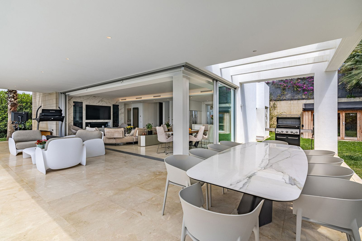 Te koop Vrijstaande Villa Costa Del Sol Río Real € 2.700.000,-