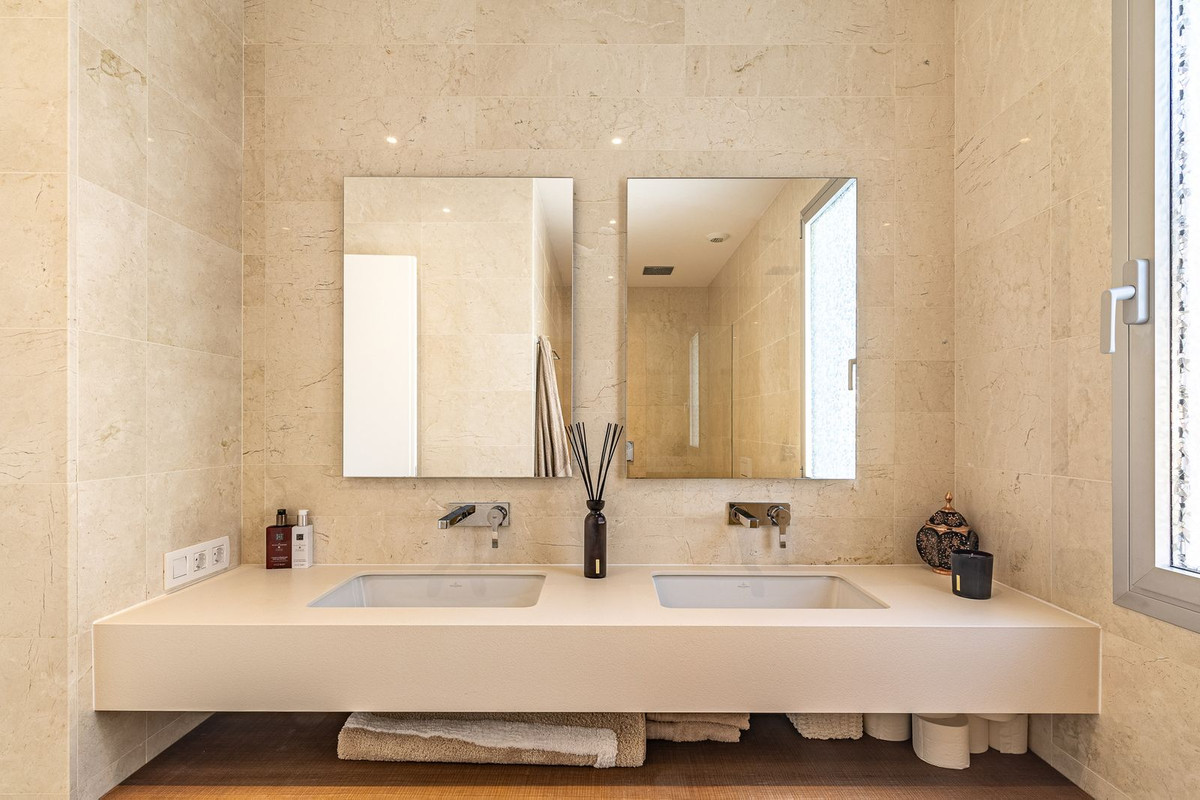 Te koop Vrijstaande Villa Costa Del Sol Río Real € 2.700.000,-