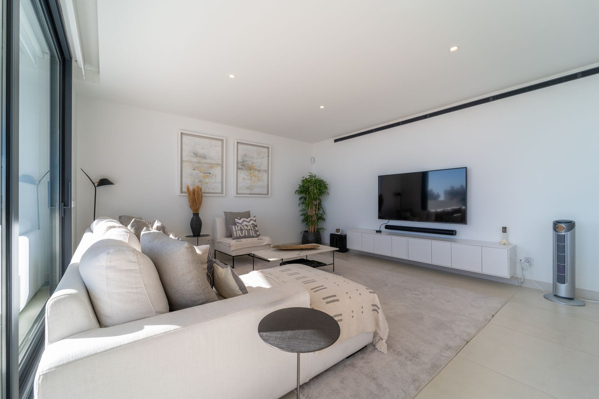 Te koop Middle Floor Apartment Costa Del Sol Fuengirola € 789.000,-