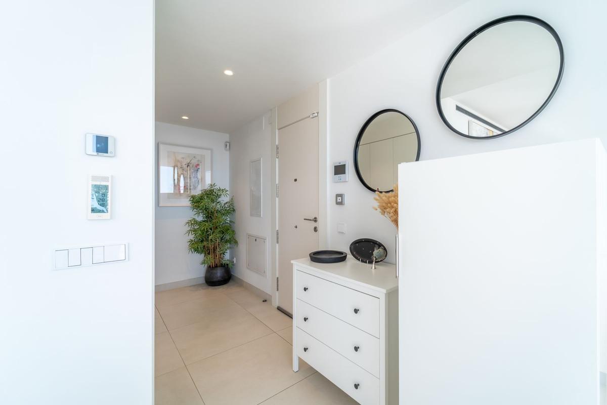 Te koop Middle Floor Apartment Costa Del Sol Fuengirola € 789.000,-