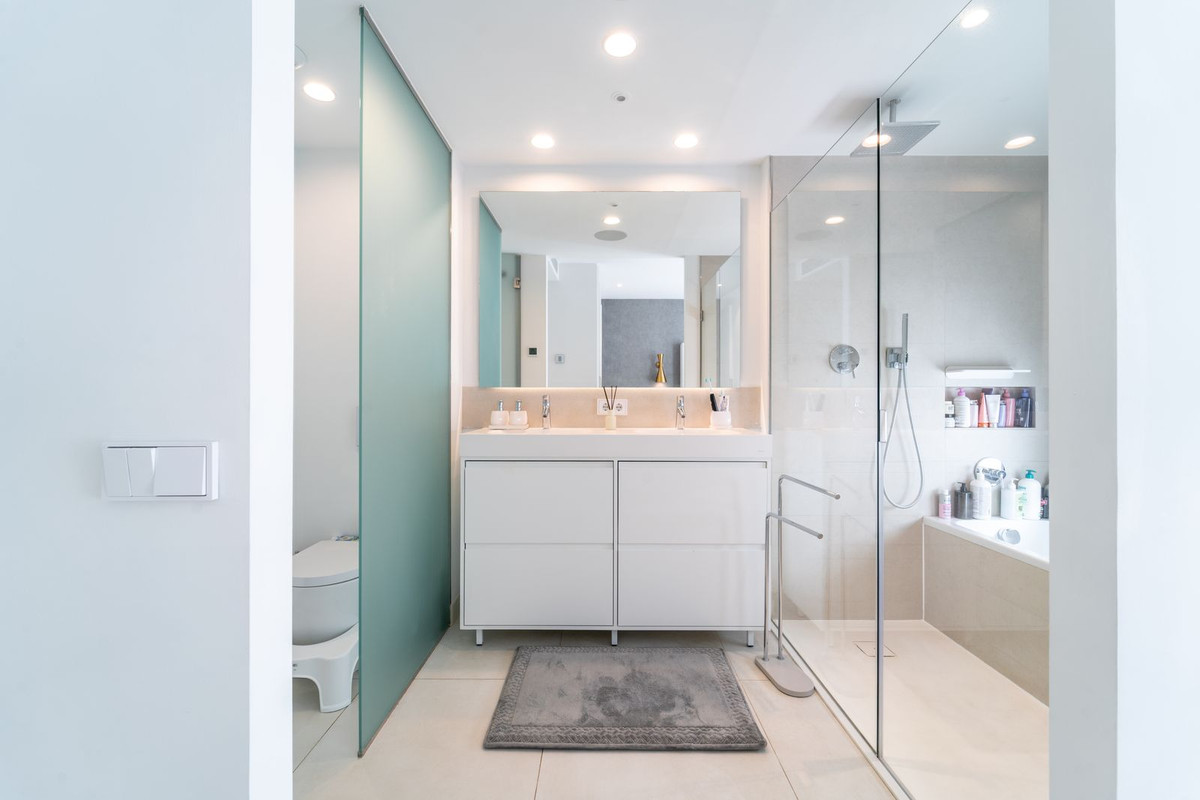 Te koop Middle Floor Apartment Costa Del Sol Fuengirola € 789.000,-