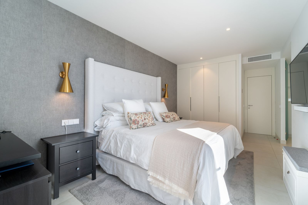 Te koop Middle Floor Apartment Costa Del Sol Fuengirola € 789.000,-