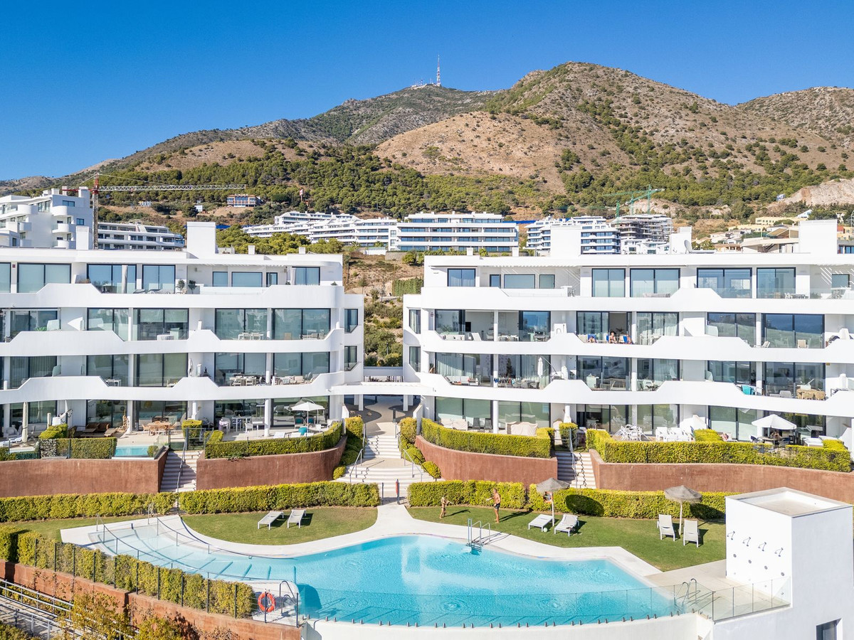 Te koop Middle Floor Apartment Costa Del Sol Fuengirola € 789.000,-