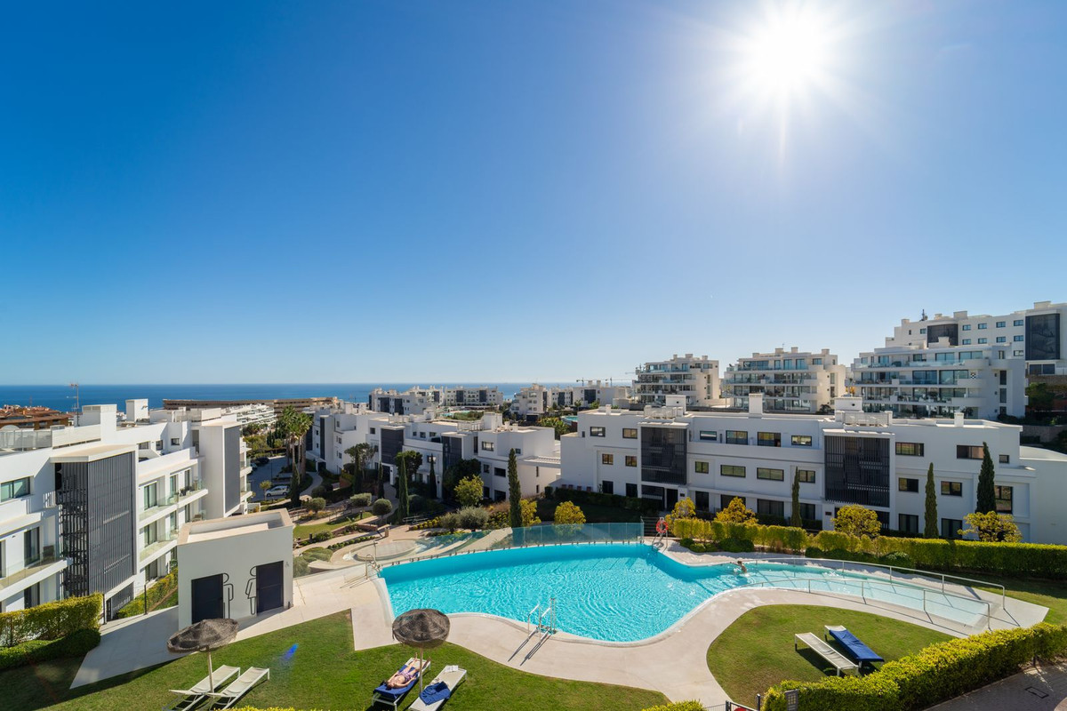 Te koop Middle Floor Apartment Costa Del Sol Fuengirola € 789.000,-
