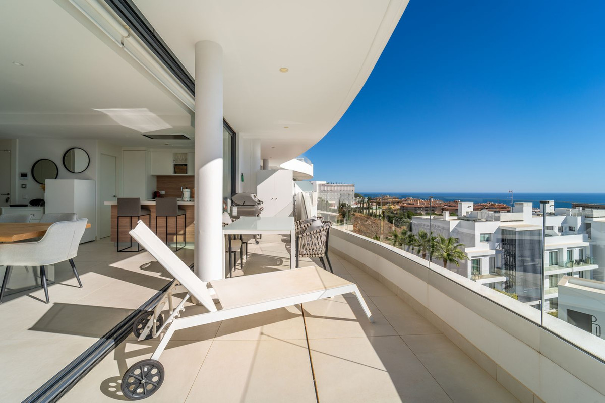 Te koop Middle Floor Apartment Costa Del Sol Fuengirola € 789.000,-