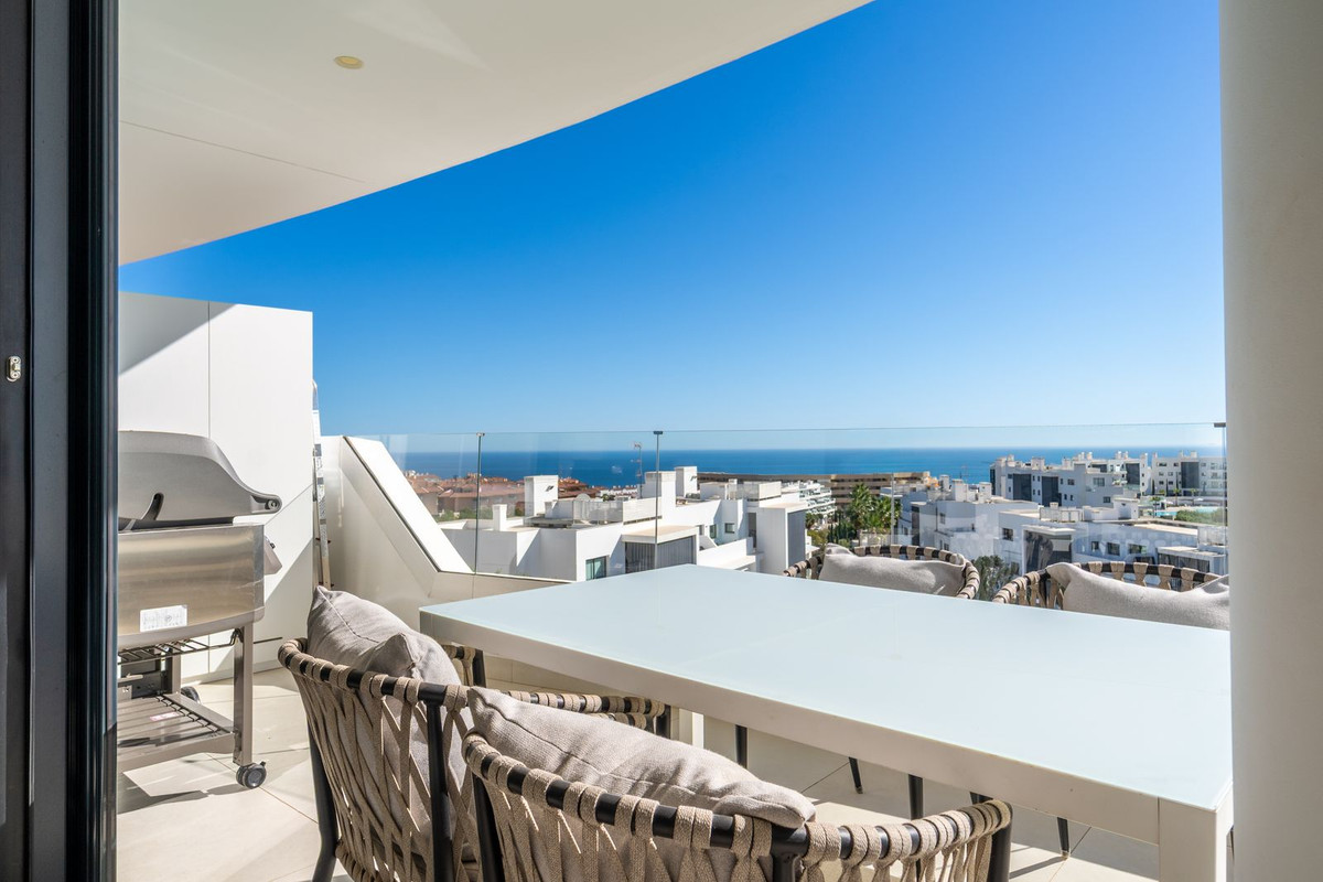 Te koop Middle Floor Apartment Costa Del Sol Fuengirola € 789.000,-