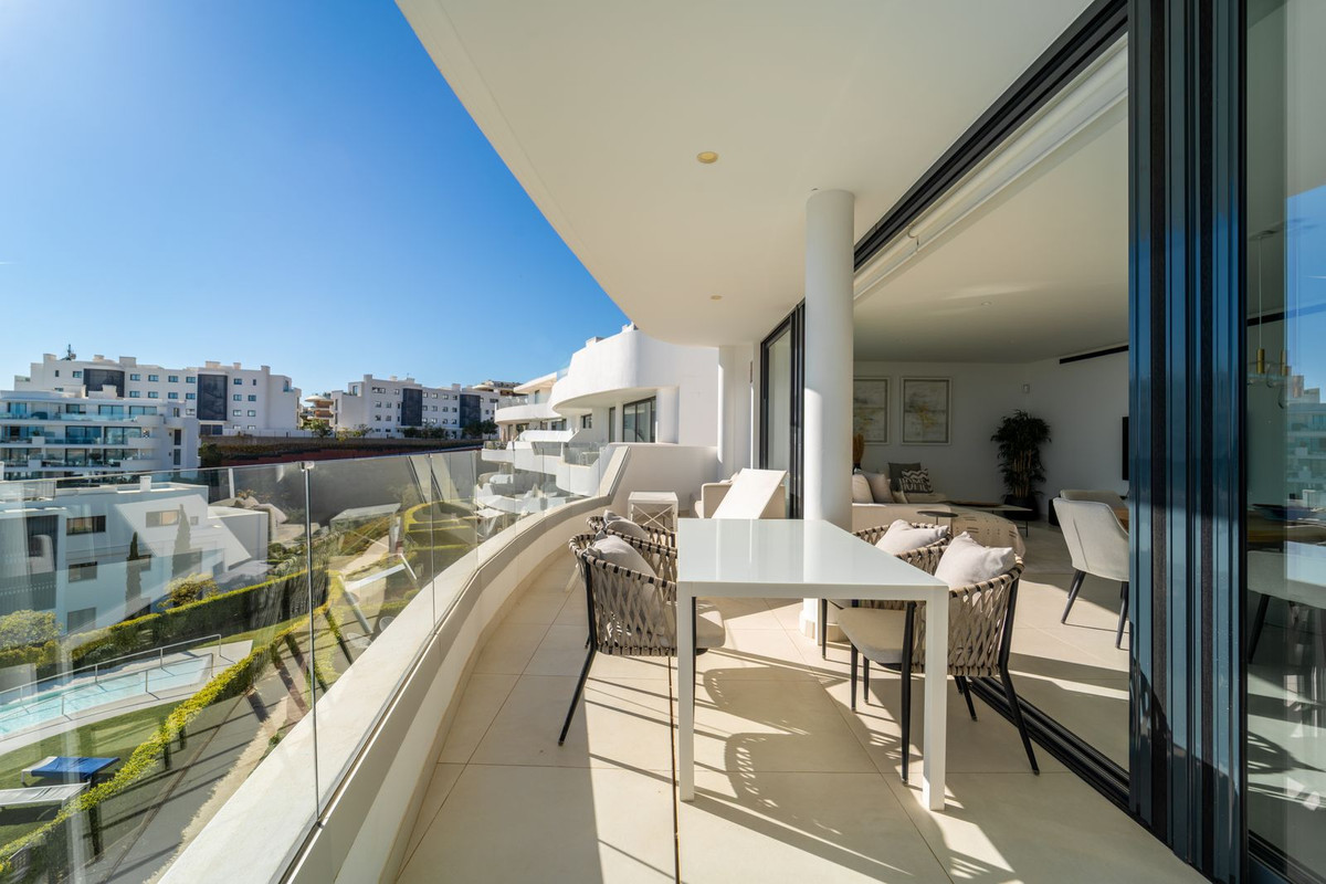 Te koop Middle Floor Apartment Costa Del Sol Fuengirola € 789.000,-