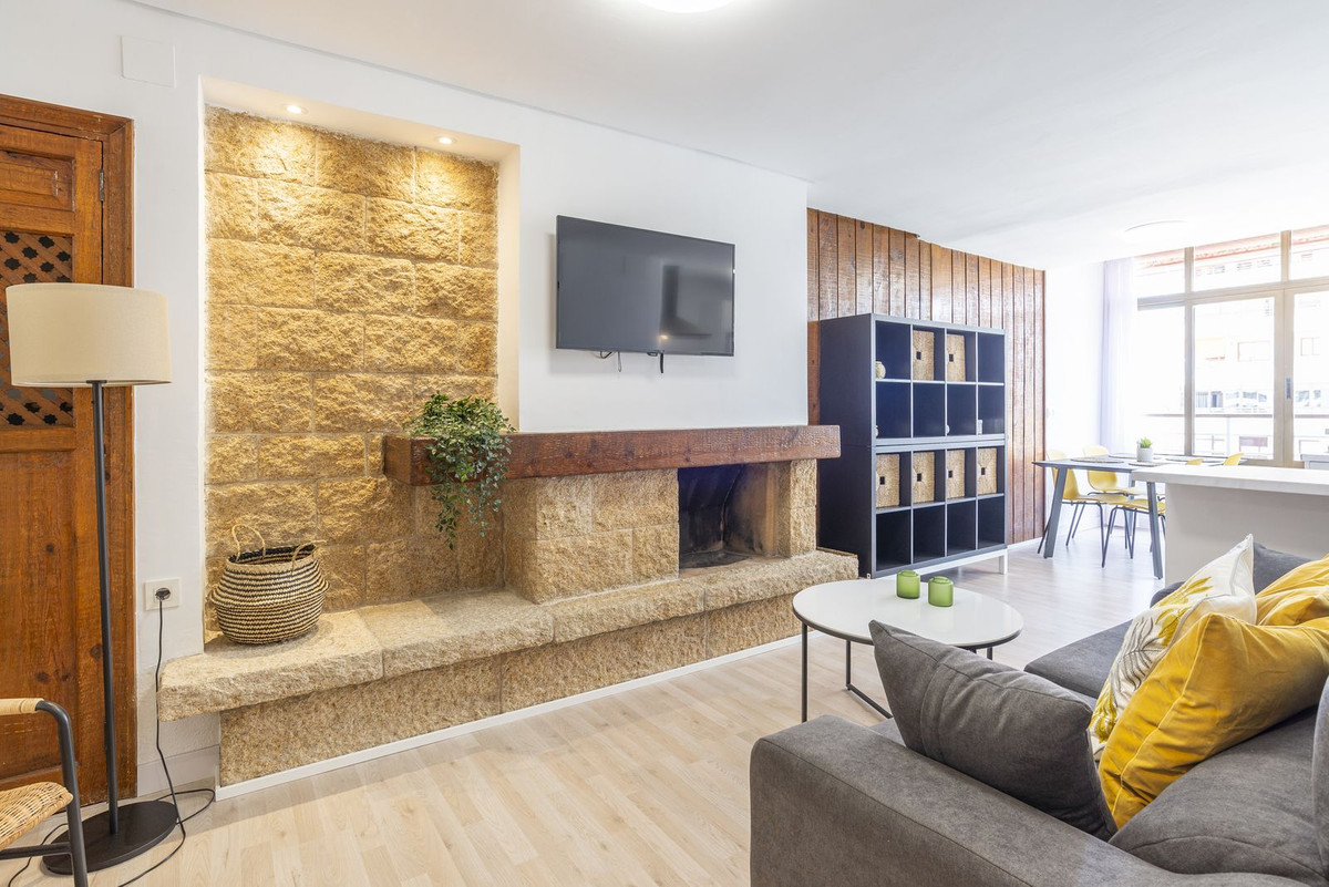 Te koop Middle Floor Apartment Costa Del Sol Torremolinos Centro € 425.000,-