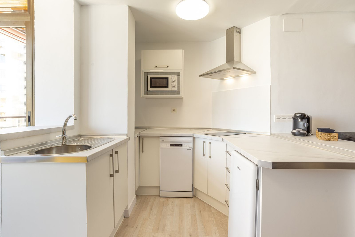 Te koop Middle Floor Apartment Costa Del Sol Torremolinos Centro € 425.000,-