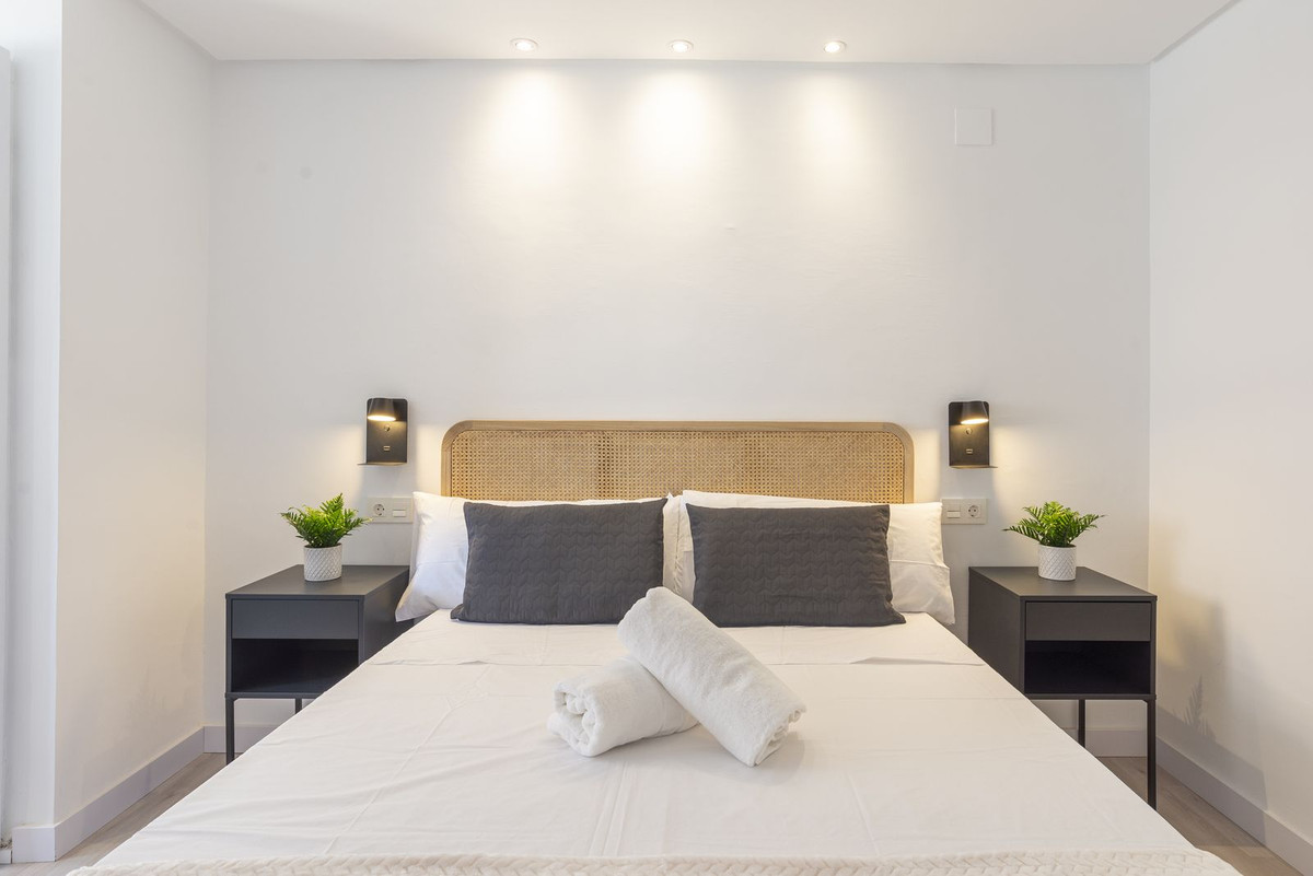 Te koop Middle Floor Apartment Costa Del Sol Torremolinos Centro € 425.000,-