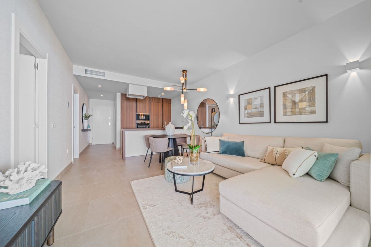 Te koop Middle Floor Apartment Costa Del Sol Fuengirola € 910.000,-