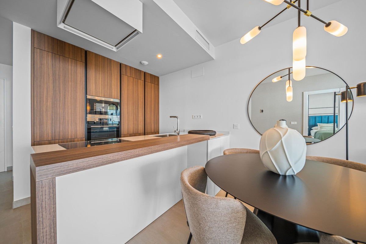 Te koop Middle Floor Apartment Costa Del Sol Fuengirola € 910.000,-