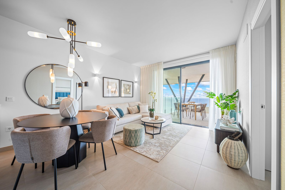 Te koop Middle Floor Apartment Costa Del Sol Fuengirola € 910.000,-