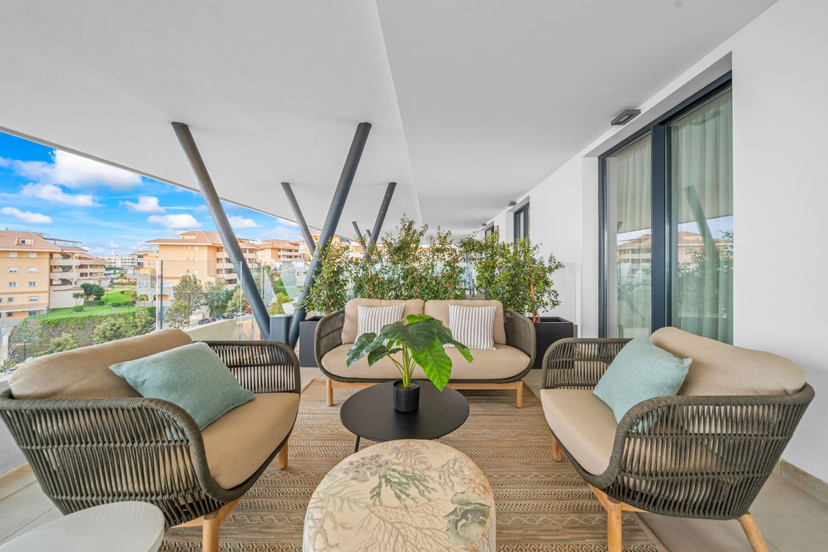 Te koop Middle Floor Apartment Costa Del Sol Fuengirola € 910.000,-