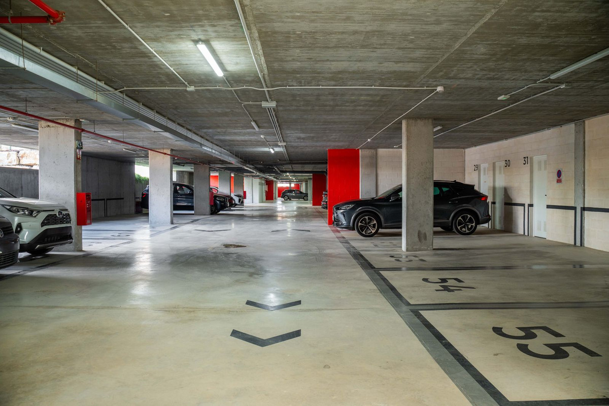 Te koop Middle Floor Apartment Costa Del Sol Fuengirola € 910.000,-