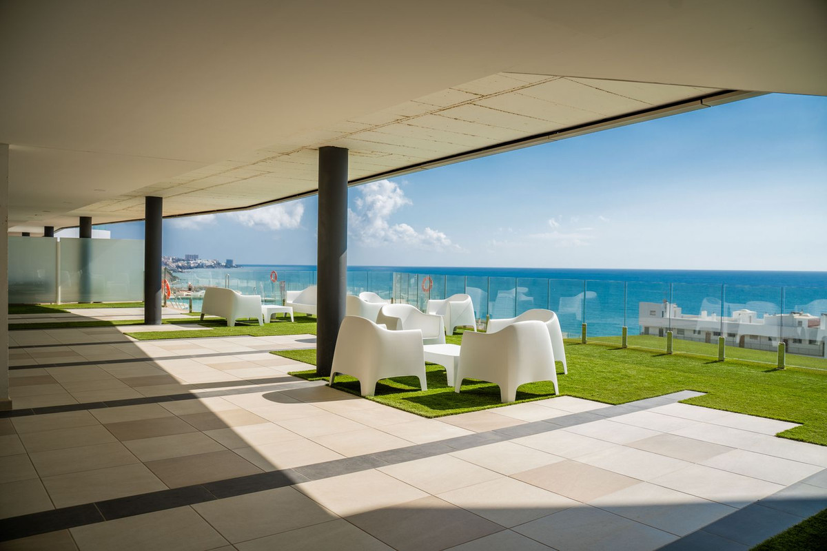 Te koop Middle Floor Apartment Costa Del Sol Fuengirola € 910.000,-