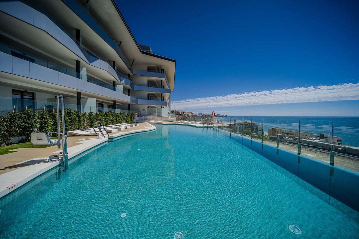 Te koop Middle Floor Apartment Costa Del Sol Fuengirola € 910.000,-