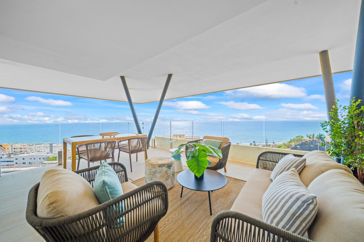 Te koop Middle Floor Apartment Costa Del Sol Fuengirola € 910.000,-