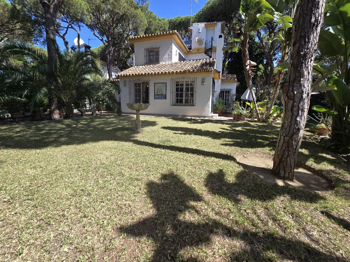 Te koop Vrijstaande Villa Costa Del Sol Calahonda € 890.000,-