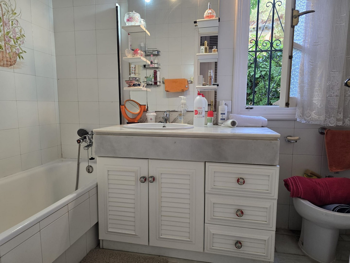 Te koop Vrijstaande Villa Costa Del Sol Calahonda € 890.000,-