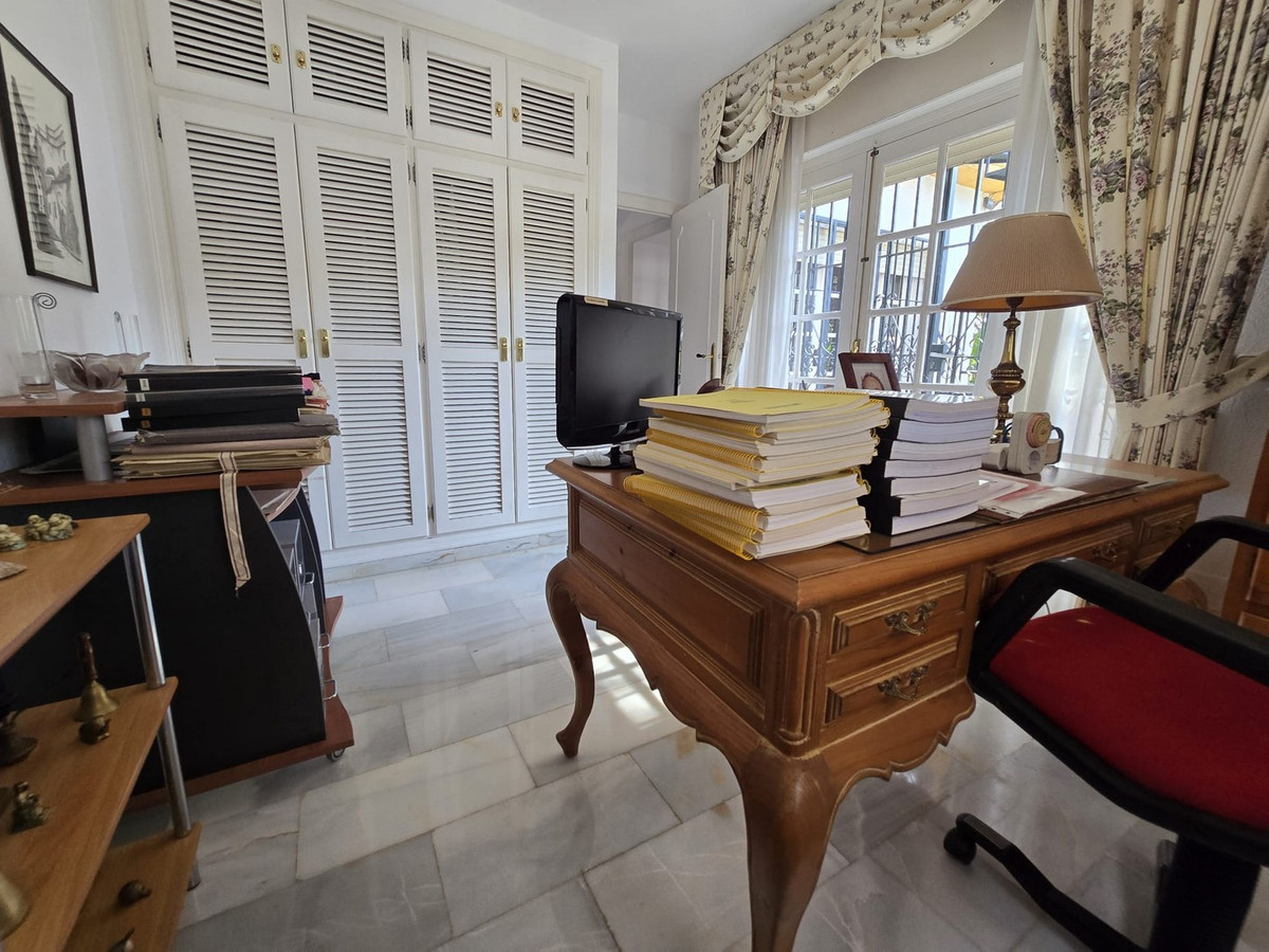 Te koop Vrijstaande Villa Costa Del Sol Calahonda € 890.000,-