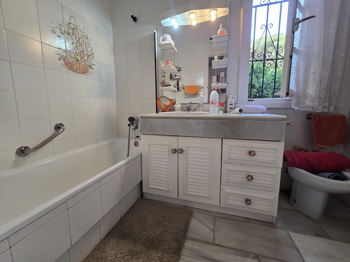 Te koop Vrijstaande Villa Costa Del Sol Calahonda € 890.000,-