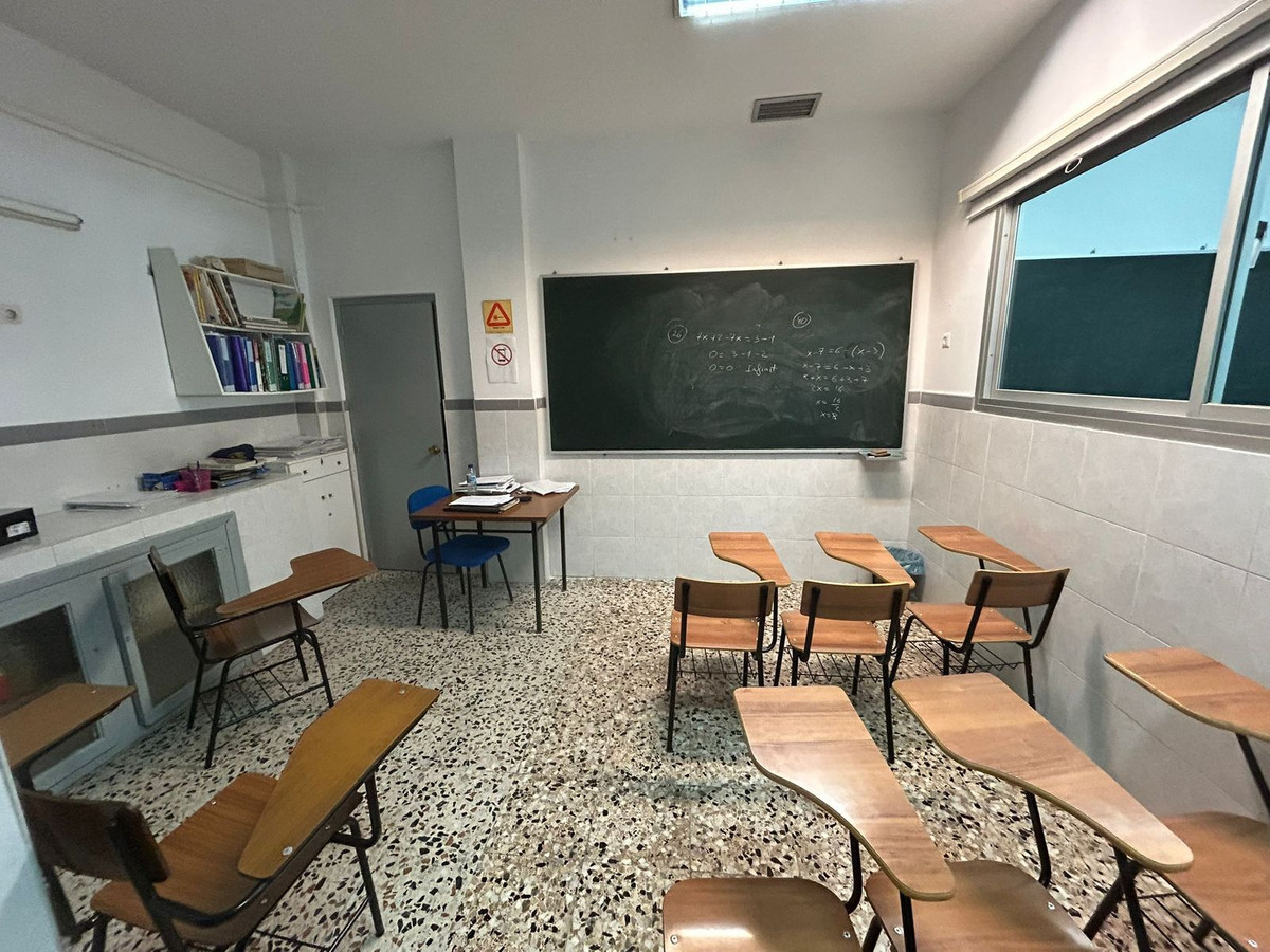 Te koop Bedrijfspanden Costa Del Sol Torremolinos € 220.000,-