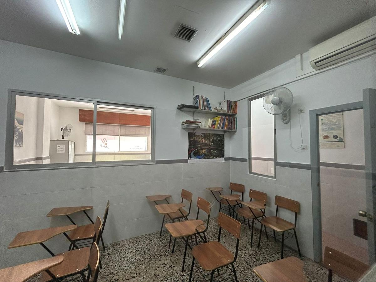 Te koop Bedrijfspanden Costa Del Sol Torremolinos € 220.000,-