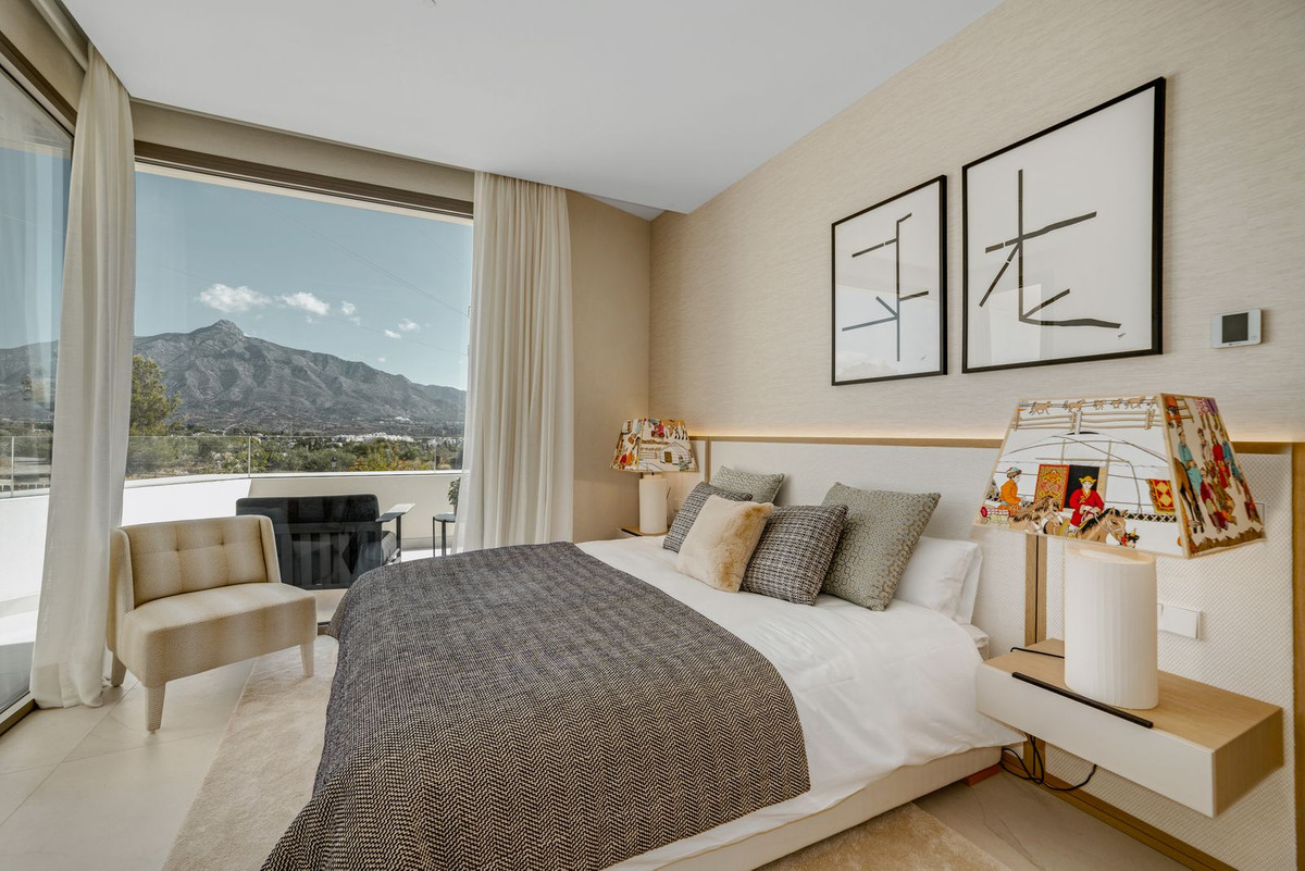 Te koop Half vrijstaand huis Costa Del Sol Nueva Andalucía € 4.900.000,-