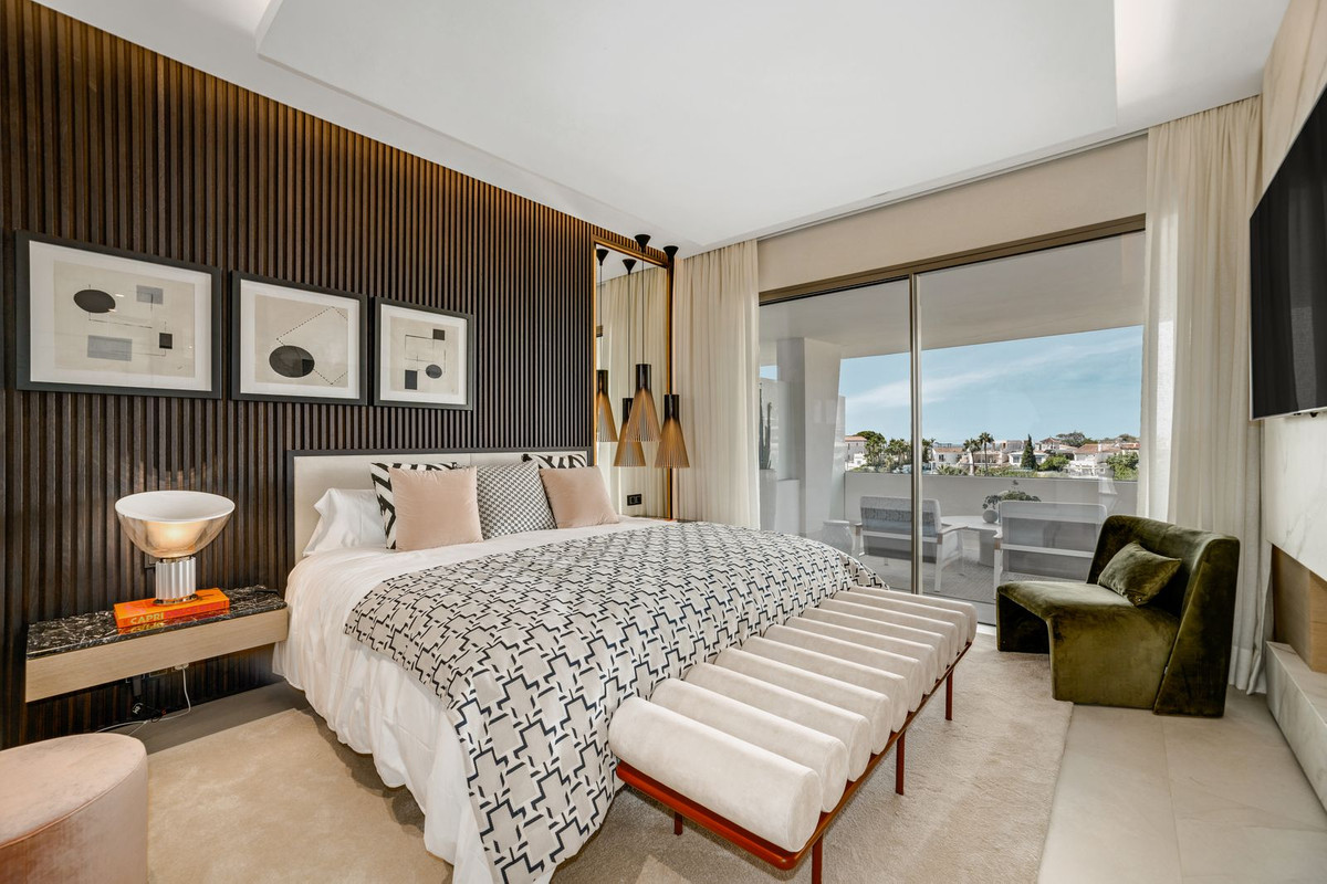 Te koop Half vrijstaand huis Costa Del Sol Nueva Andalucía € 4.900.000,-