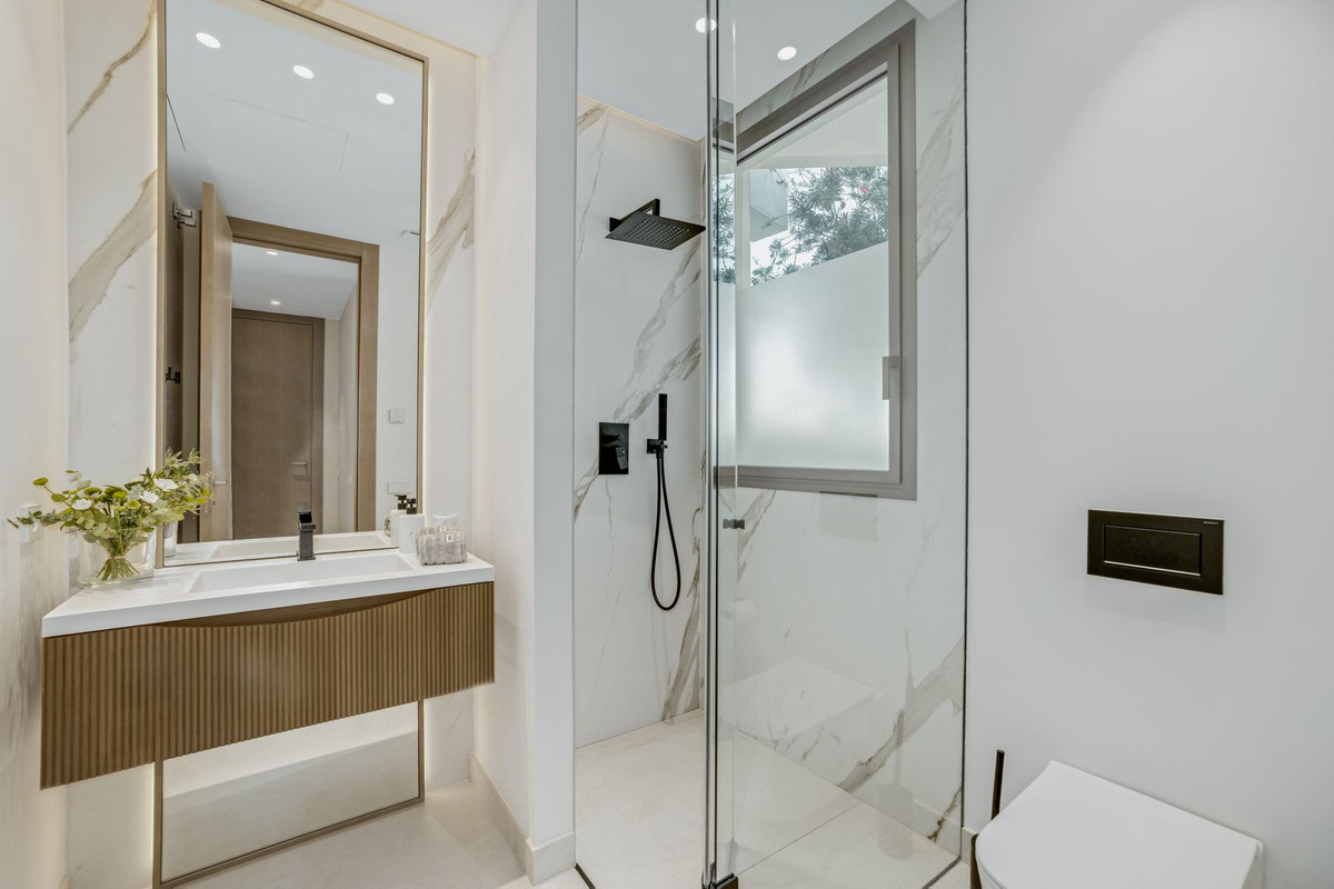 Te koop Half vrijstaand huis Costa Del Sol Nueva Andalucía € 4.900.000,-