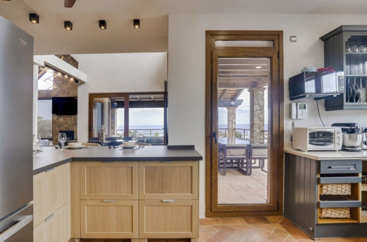 Te koop Vrijstaande Villa Costa Del Sol La Alcaidesa € 2.200.000,-