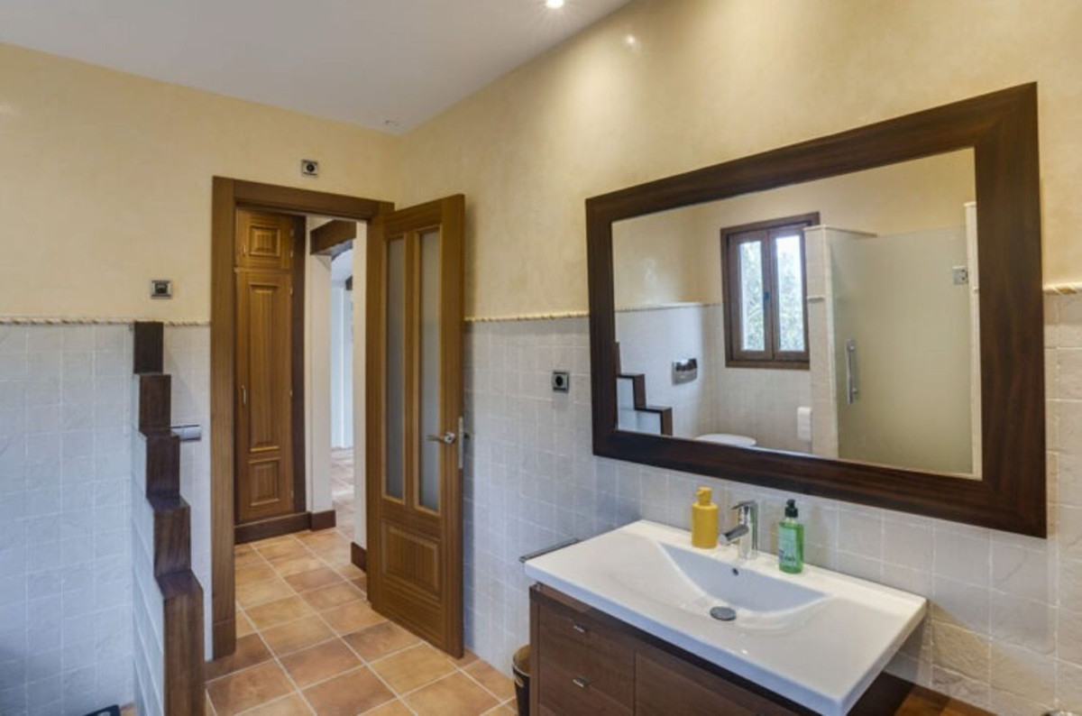 Te koop Vrijstaande Villa Costa Del Sol La Alcaidesa € 2.200.000,-