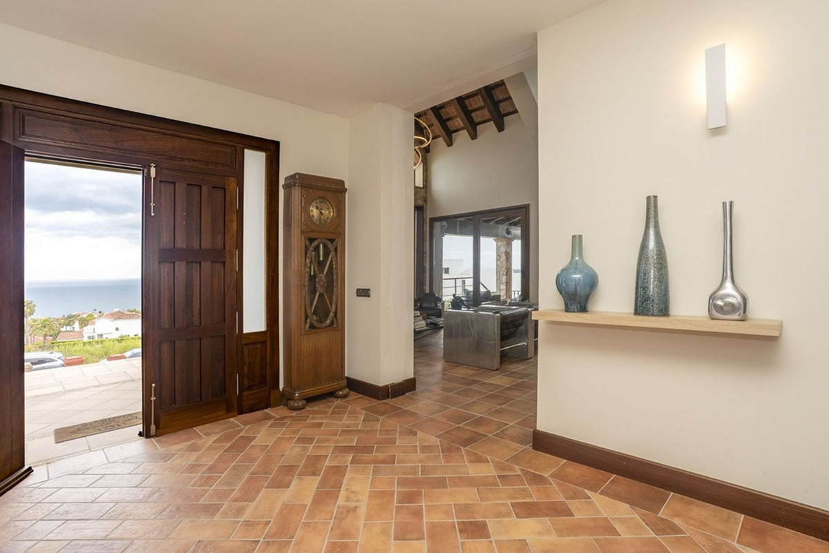 Te koop Vrijstaande Villa Costa Del Sol La Alcaidesa € 2.200.000,-