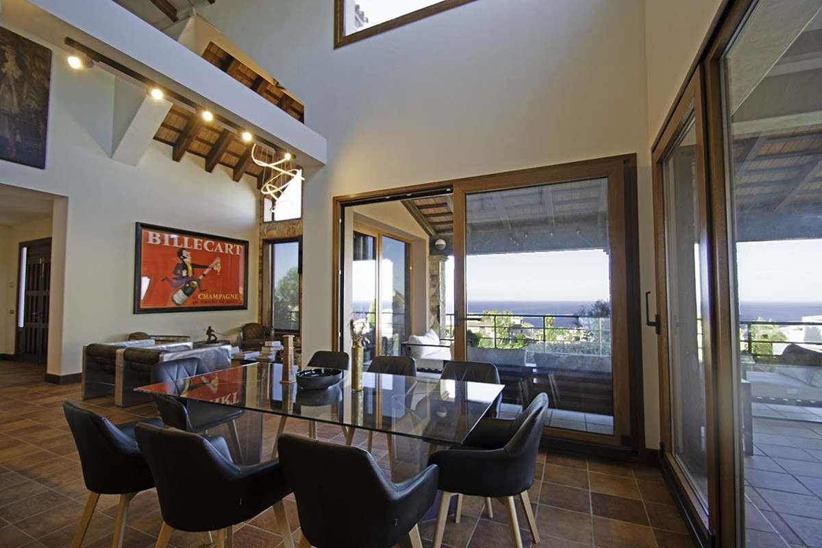 Te koop Vrijstaande Villa Costa Del Sol La Alcaidesa € 2.200.000,-