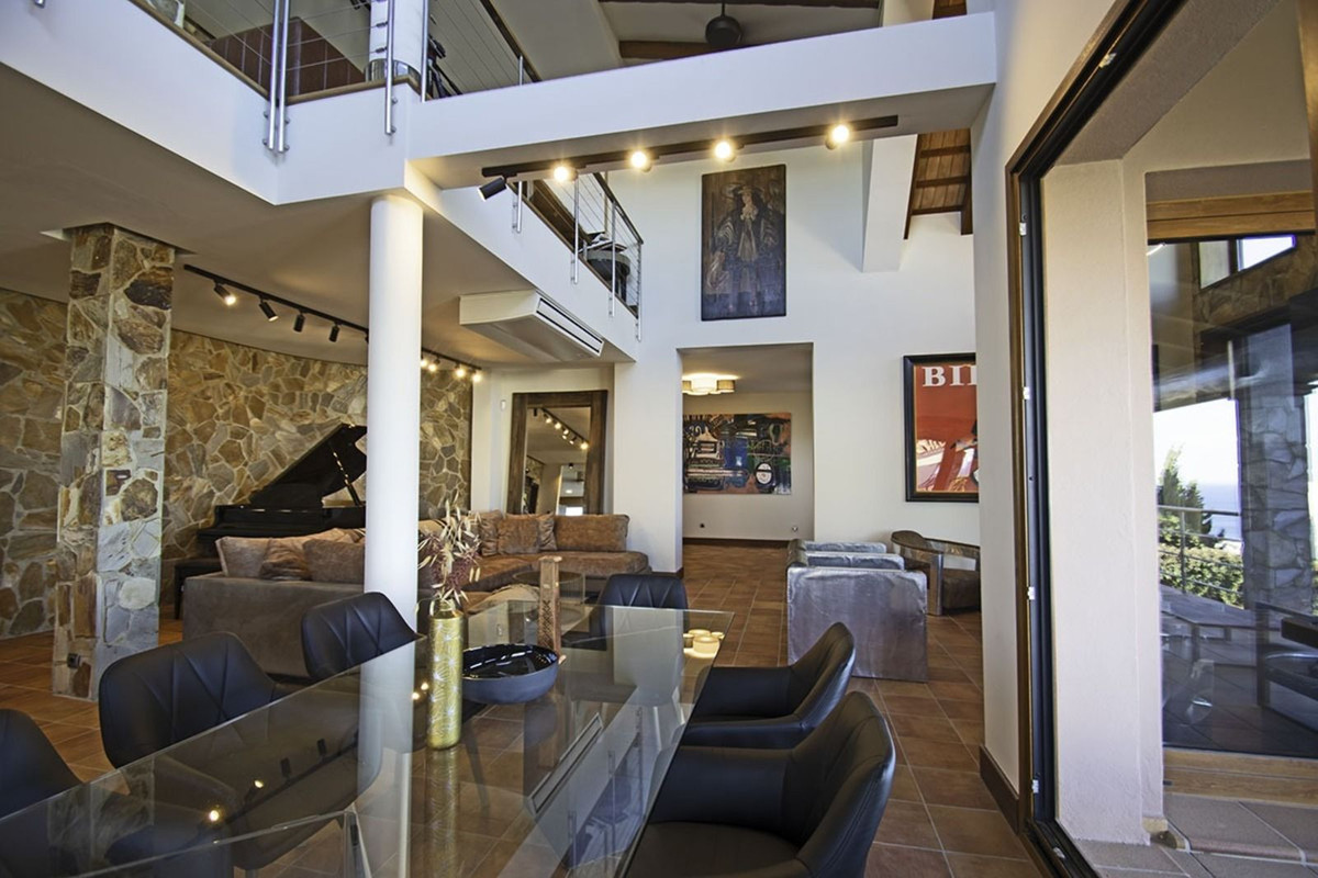 Te koop Vrijstaande Villa Costa Del Sol La Alcaidesa € 2.200.000,-