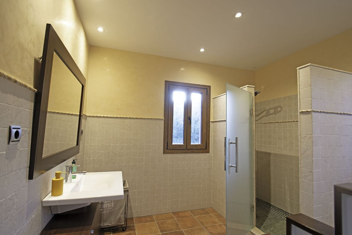 Te koop Vrijstaande Villa Costa Del Sol La Alcaidesa € 2.200.000,-