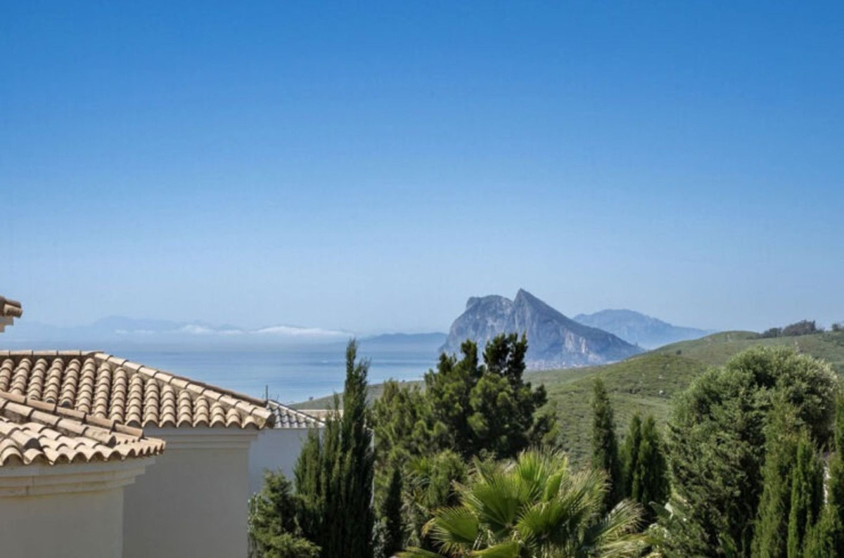 Te koop Vrijstaande Villa Costa Del Sol La Alcaidesa € 2.200.000,-