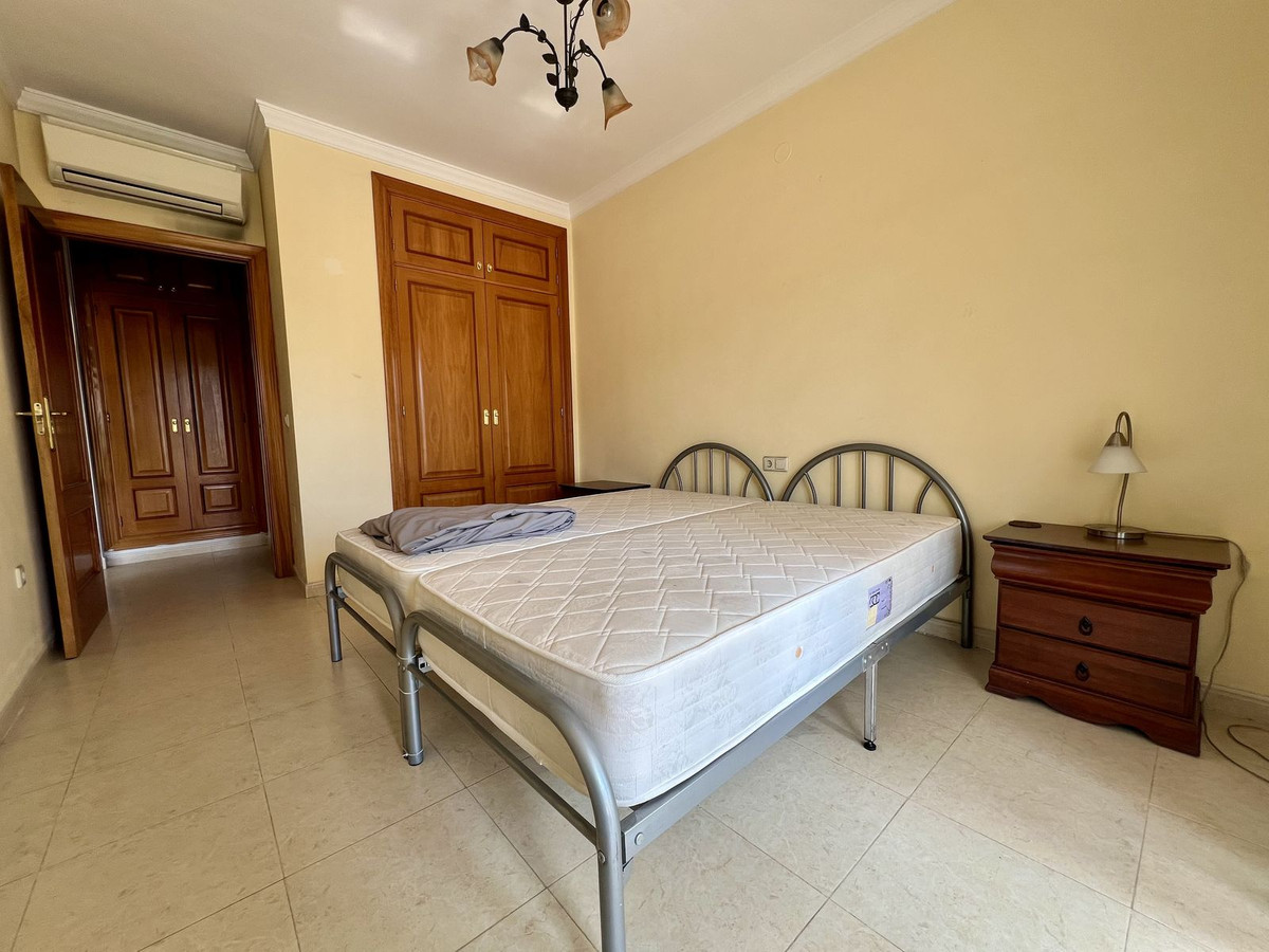 Te koop Middle Floor Apartment Costa Del Sol La Cala Hills € 265.000,-